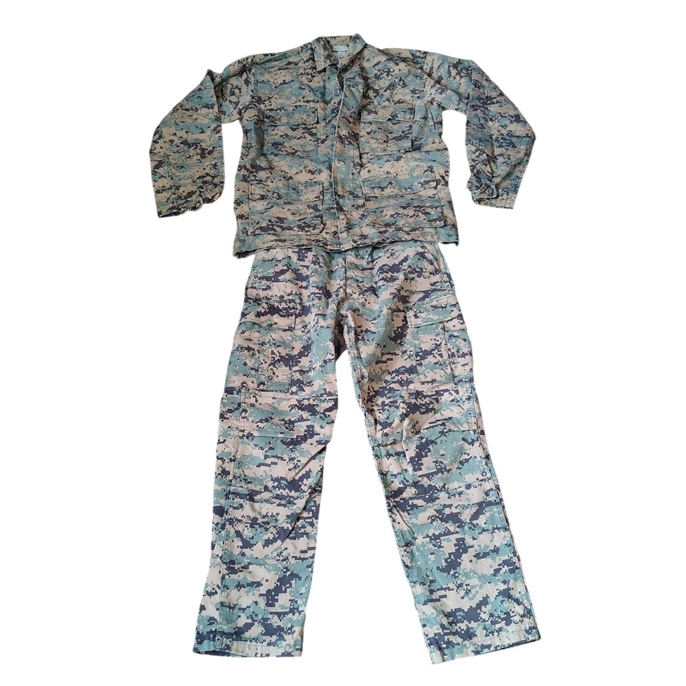 USMC Woodland MARPAT Uniform Set – small‎ Authentic Military Issue